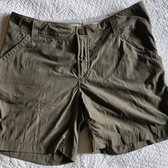 Women's Shorts - Picture 1 of 4